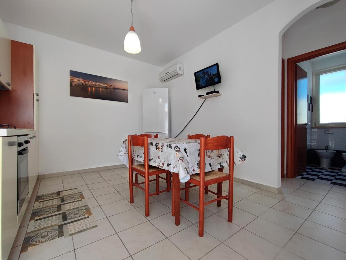 Appartamenti Carneo Torre San Giovanni - Verso Sud Buitenkant foto